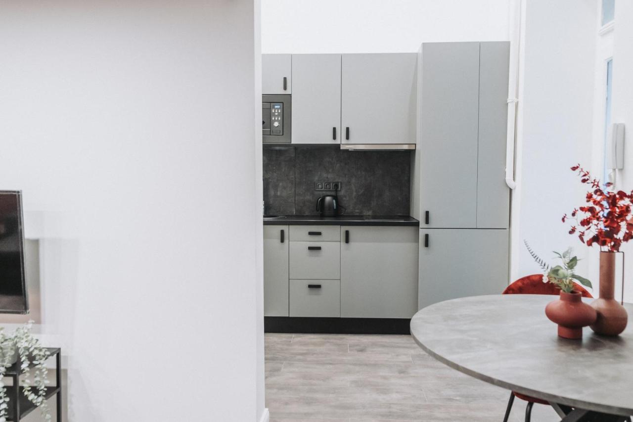 D84- Boutique Apartments, Best Location, By Bqa Budapest Exterior photo